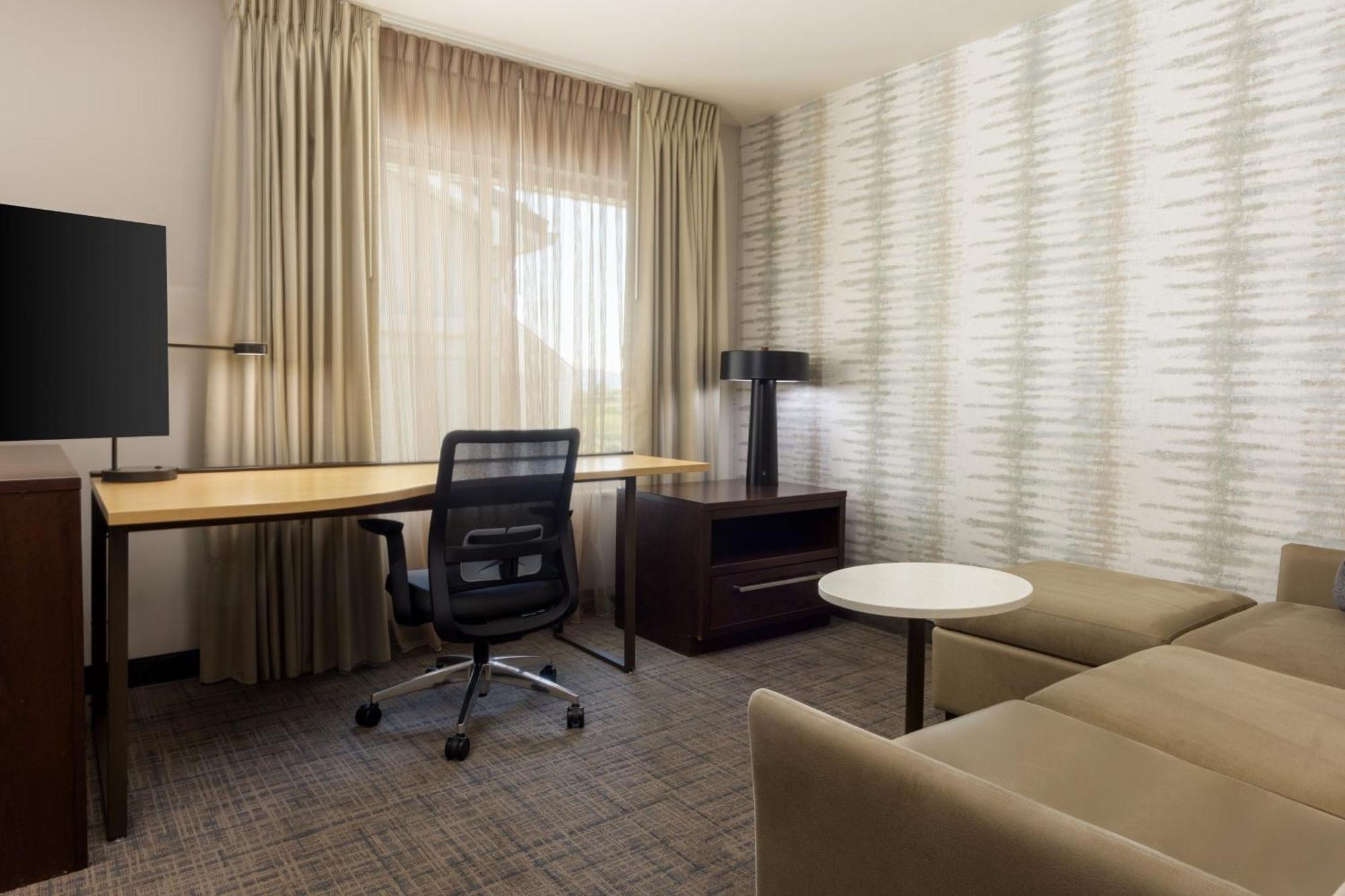 By Marriott Vegas Airport Hotel