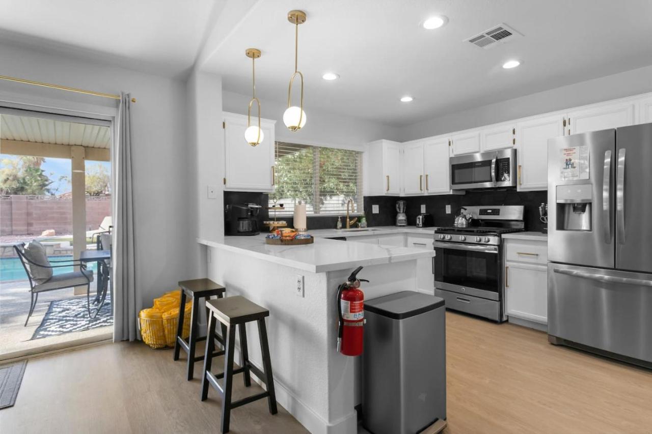 Holiday home Stylish 4br With New Pool By Craig Park