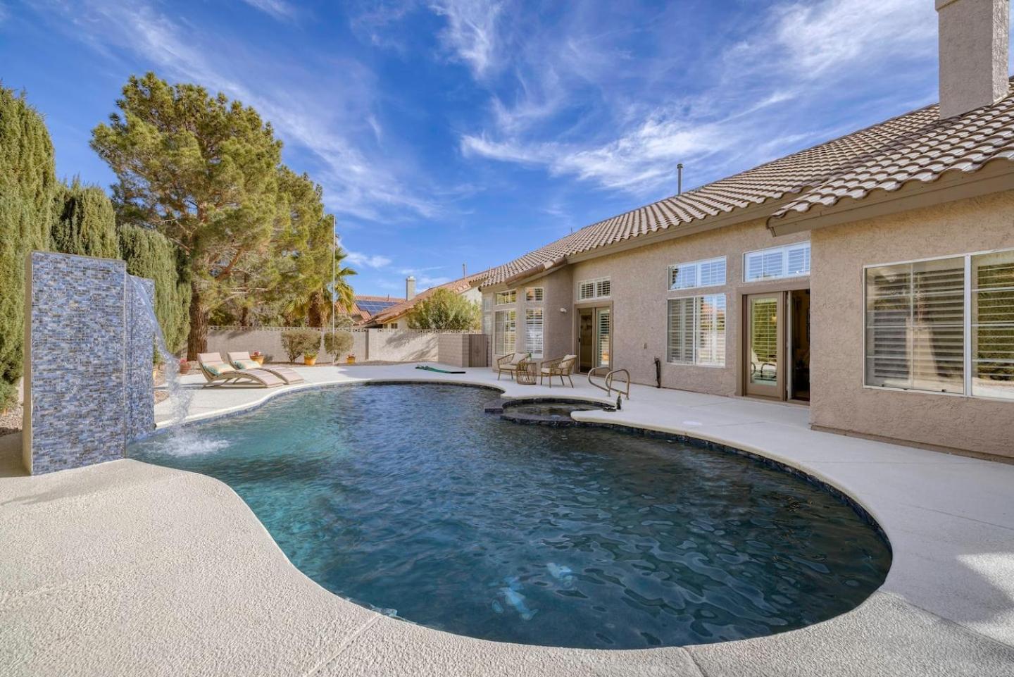 Brand New Listing Modern Hacienda Heated Pool Holiday home *