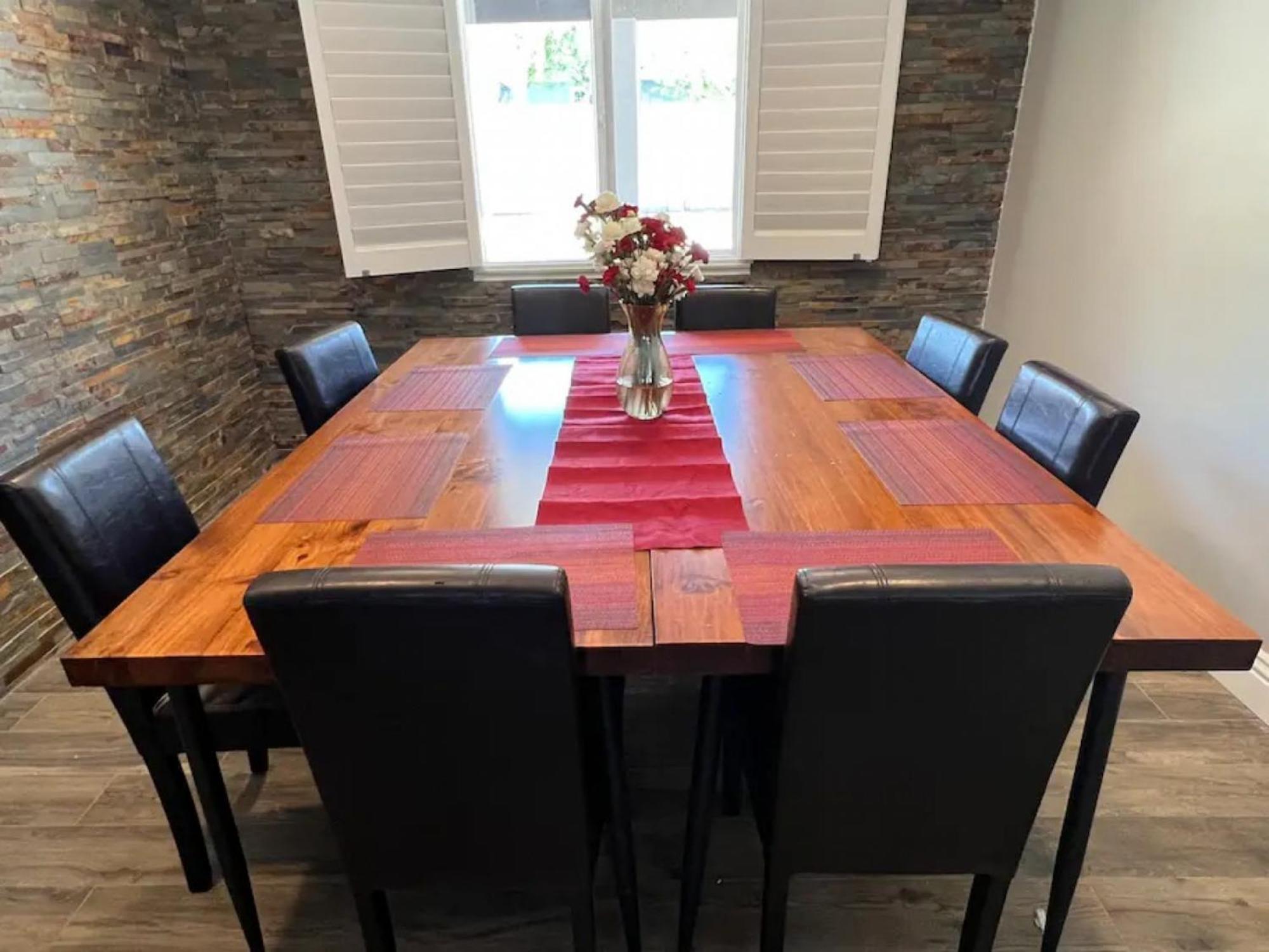 Lux Private - Pool, Billiards, 8 Smart Tvs, Board Games, Cotton Bedding - The Stone Sanctuary At Mccullough Hills Trailhead Holiday home Las Vegas