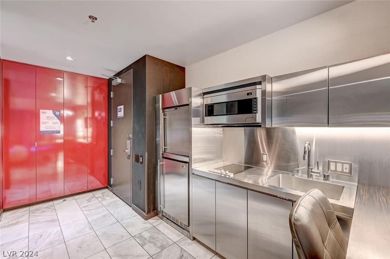 Inn Stunning Strip View W Balcony Access 35308 Las Vegas
