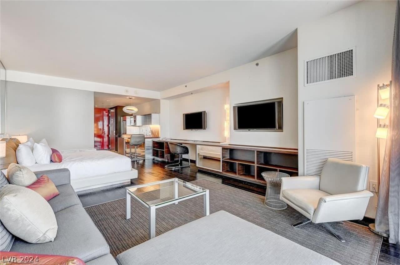 Inn Stunning Strip View W Balcony Access 35308 Las Vegas