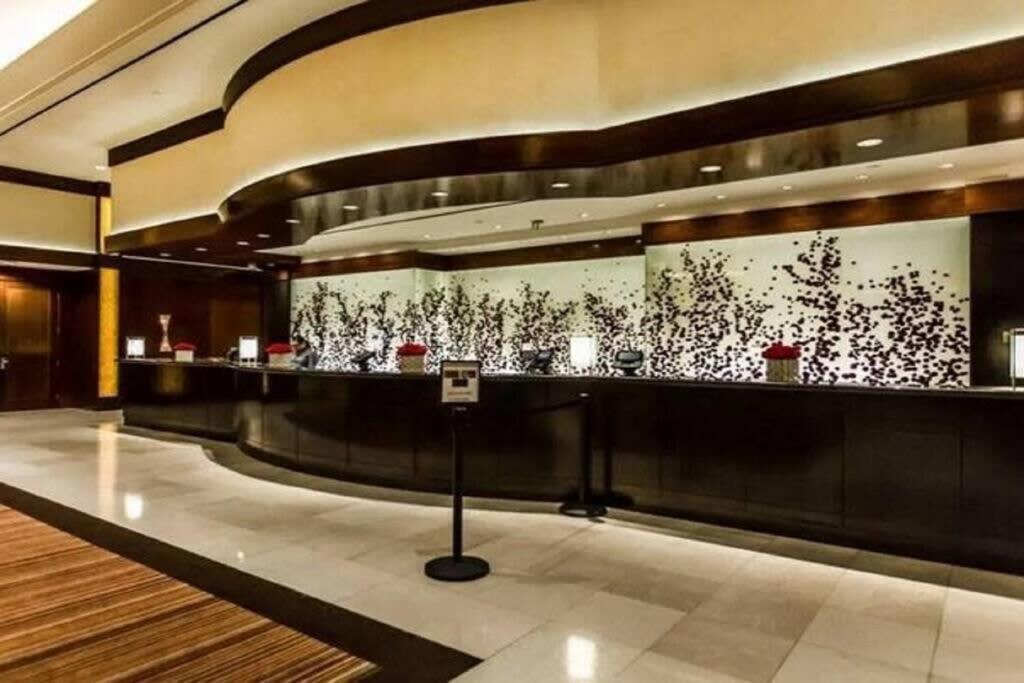 Mgm 32nd Flr Mountain View 32818 Las Vegas