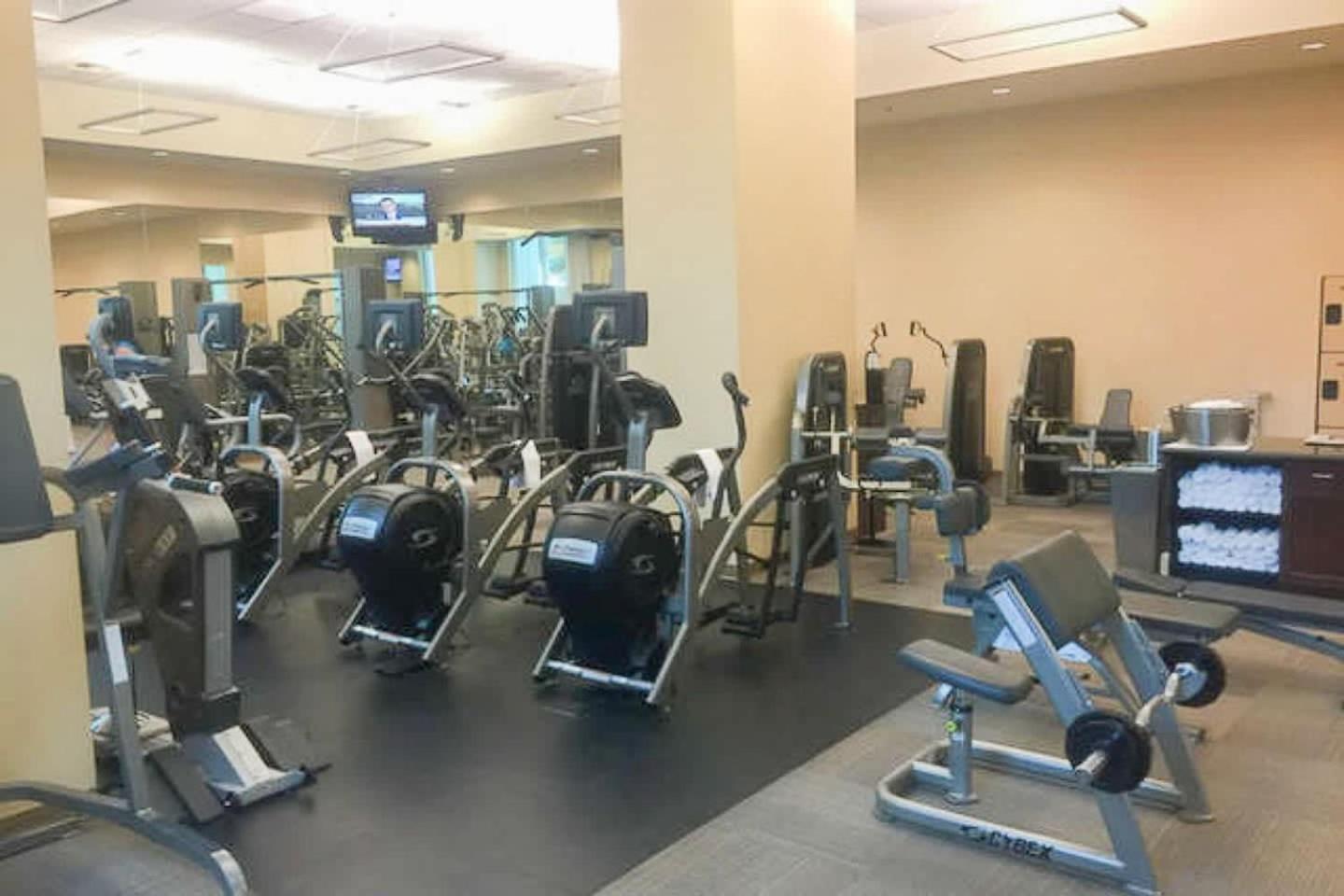 No Fee Strip View Balcony+ Valet Parking Holiday home