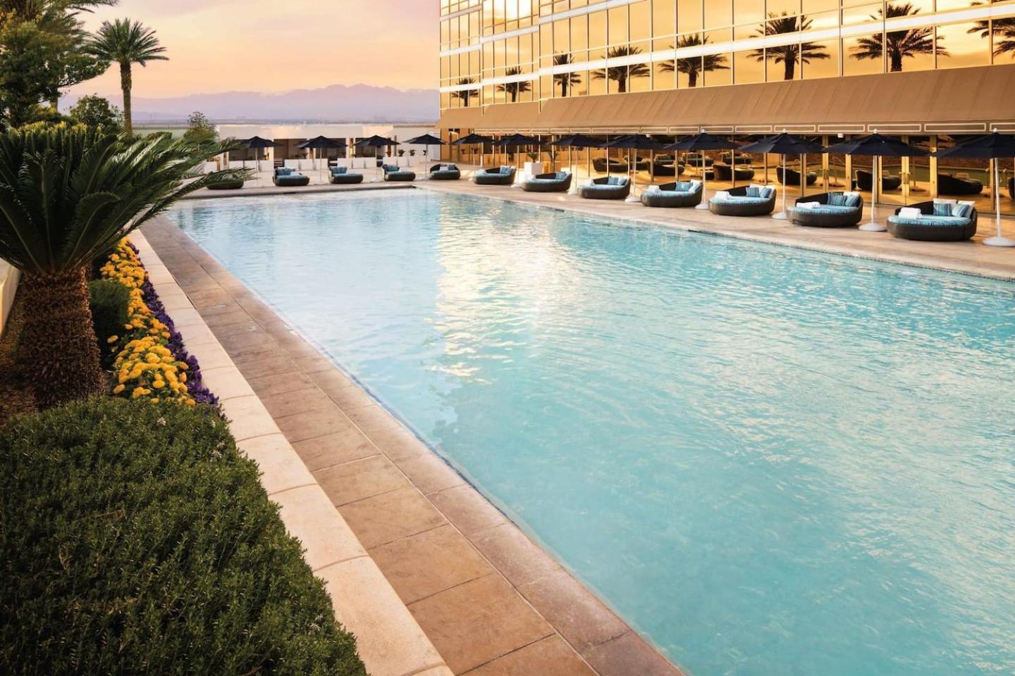 Five Star Trump No And Cleaning Fees * Las Vegas