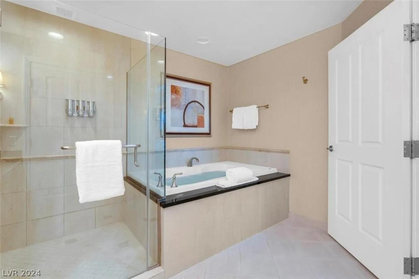 Private - No Fee - The Signature At Mgm Grand Tower B