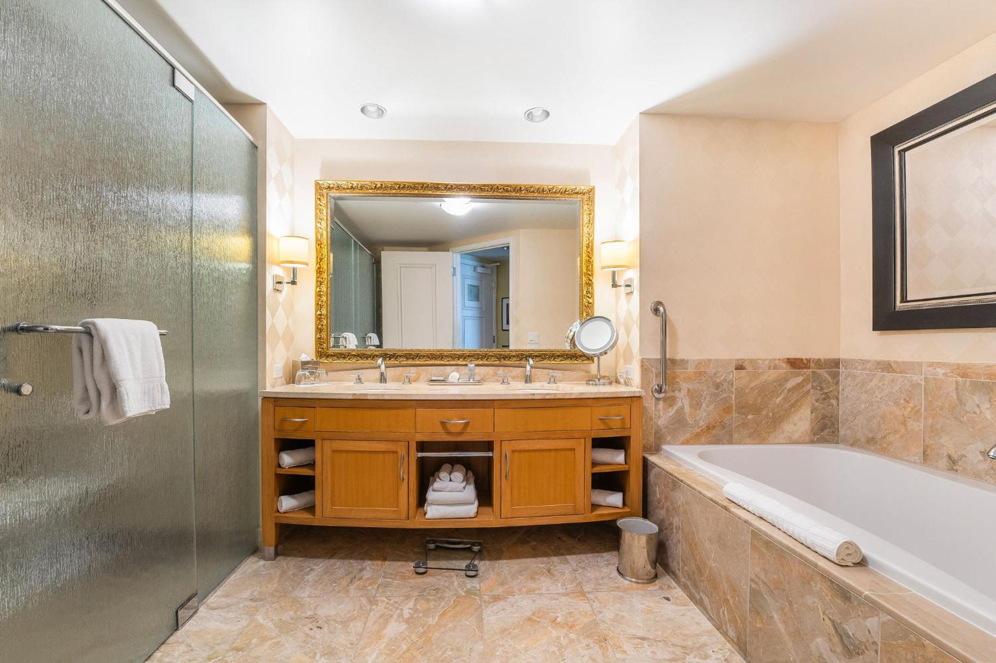 Five Star Trump No And Cleaning Fees * Las Vegas