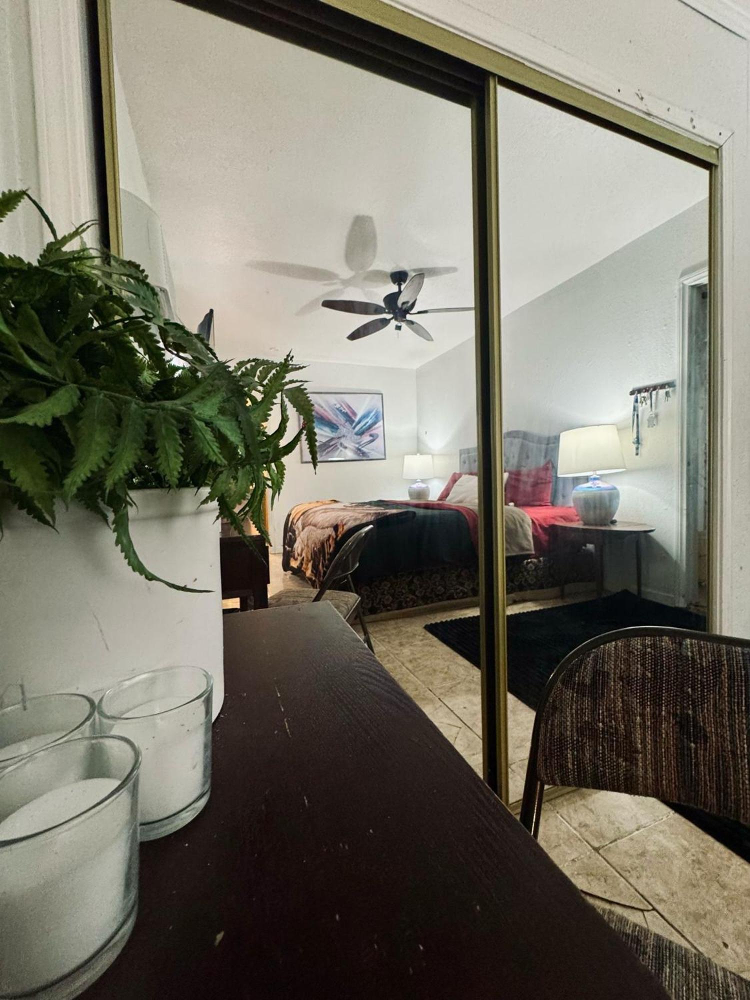 Cozy Close To The Strip In Vegas Homestay Las Vegas