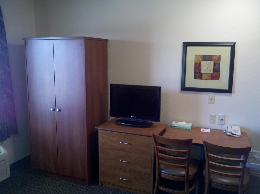 Hotel Howard Johnson Vegas / Near Nellis Afb Las Vegas