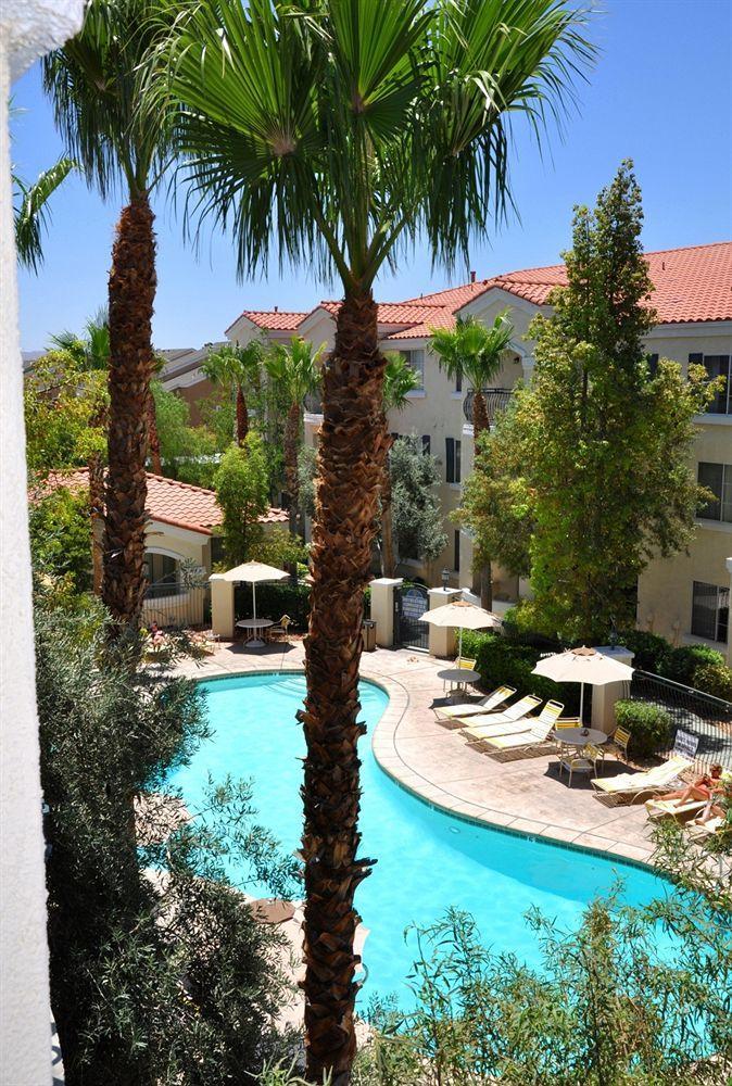 Club De Soleil All-suite Resort