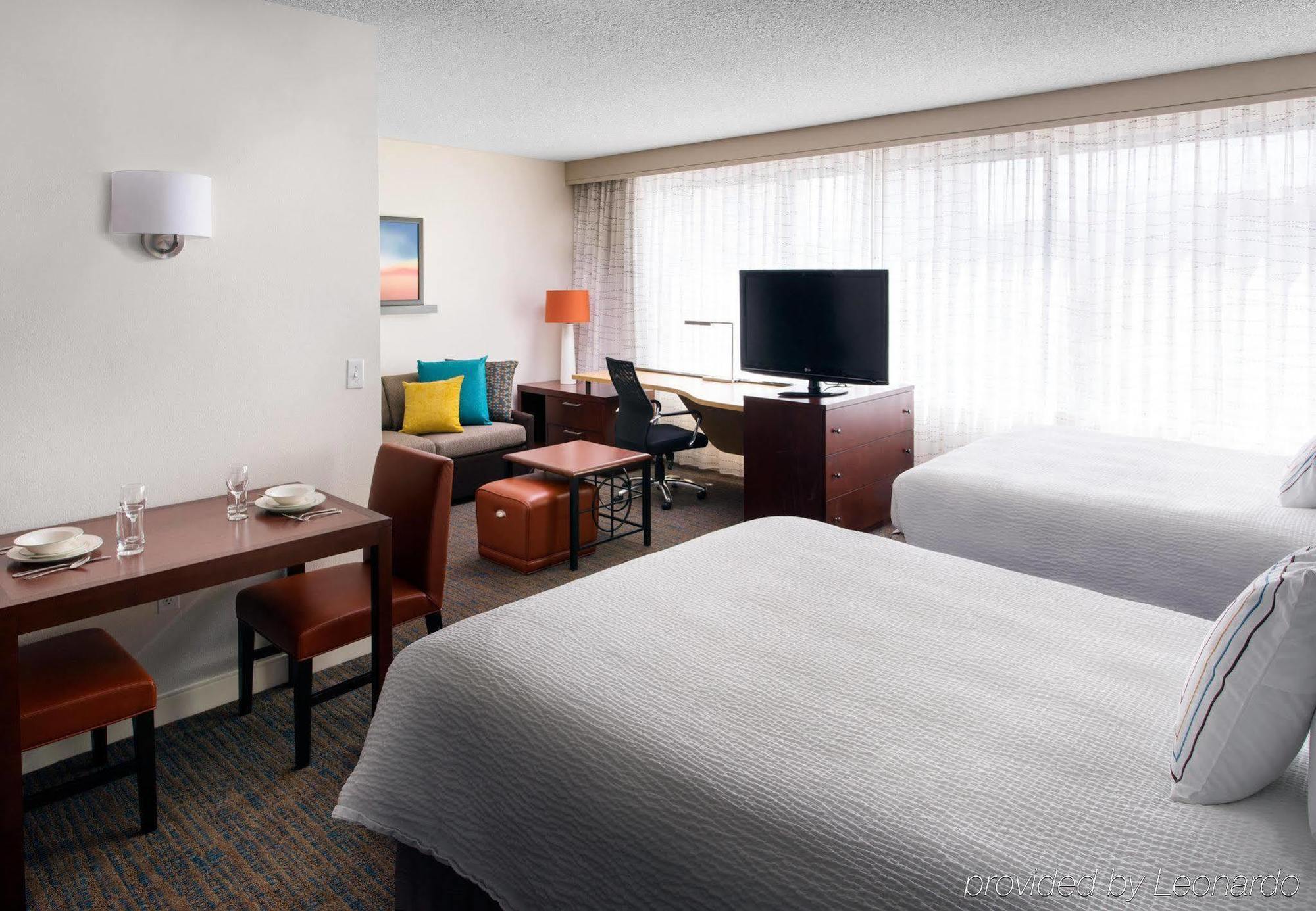 By Marriott Hughes Center 3*