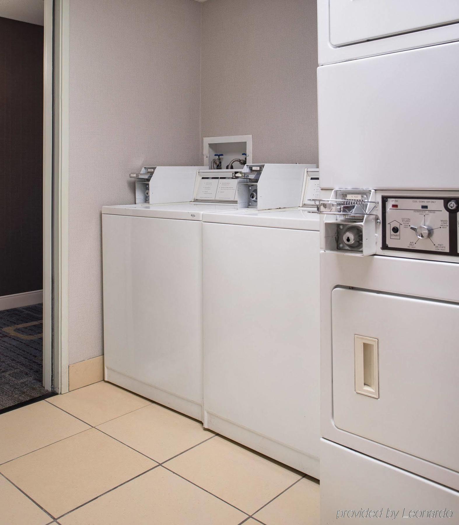 By Marriott Hughes Center 3* Las Vegas