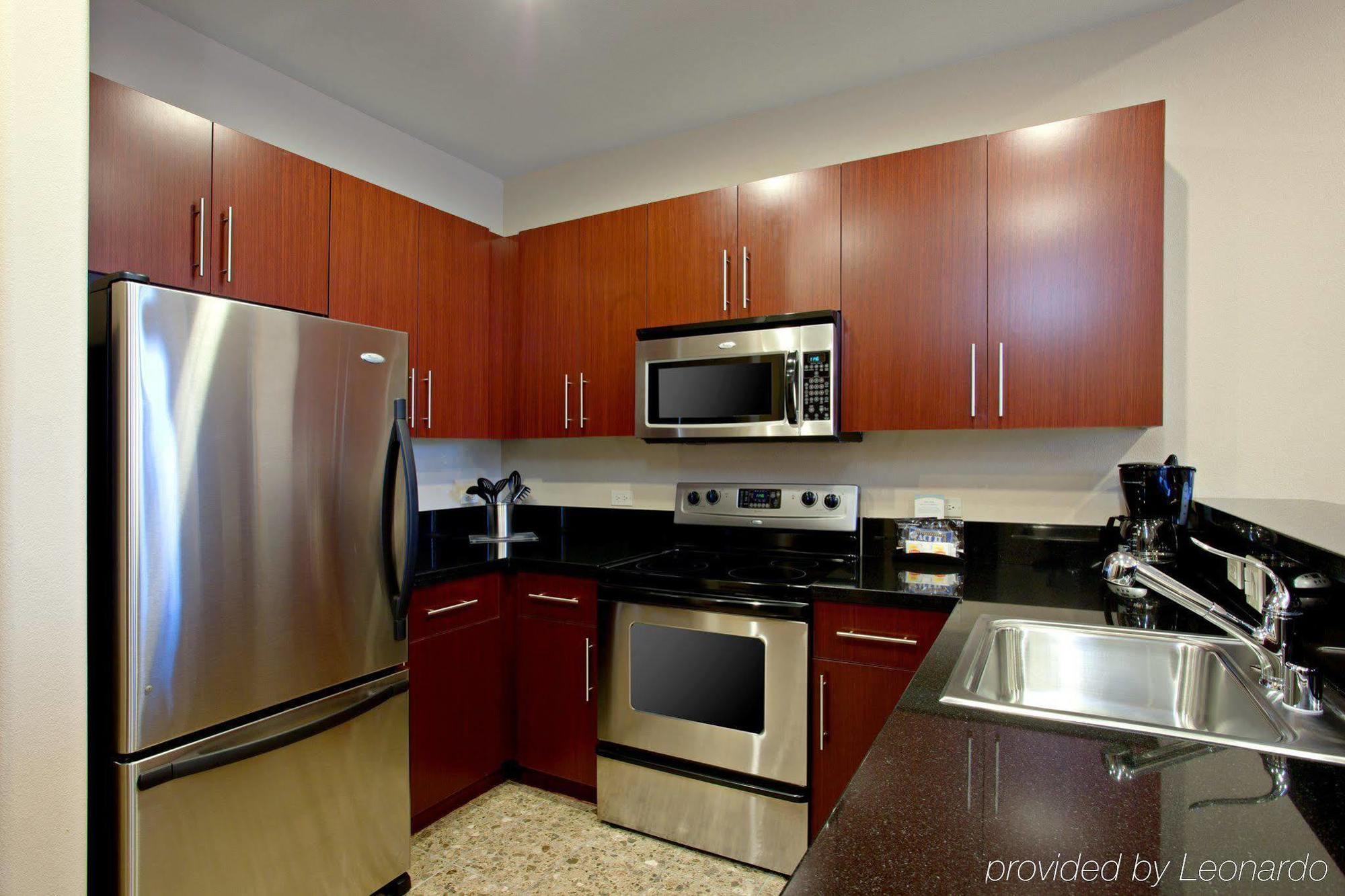 Hotel Staybridge Vegas - Stadium District