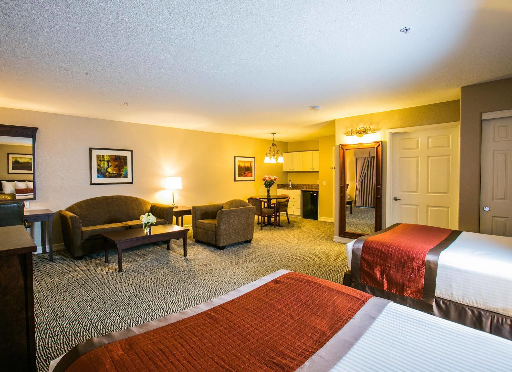 Tuscany & Casino Resort 3*