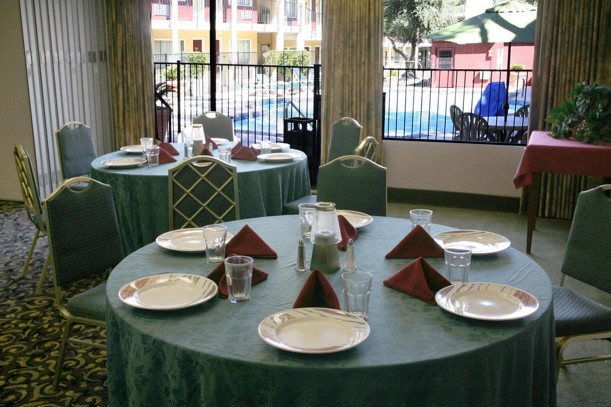 Hotel Mardi Gras & Casino