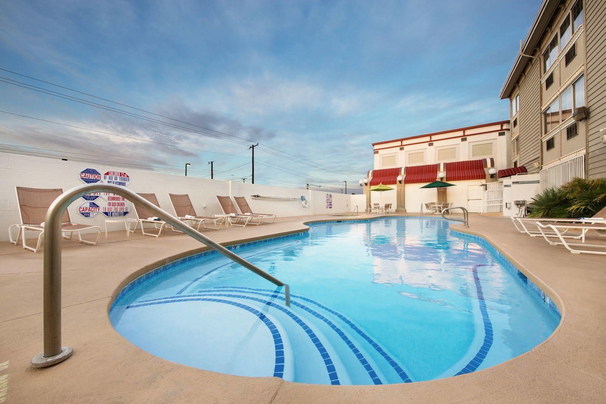 Arizona Charlie's Decatur 3*
