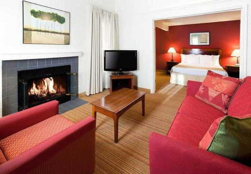 By Marriott Convention Center Hotel Las Vegas