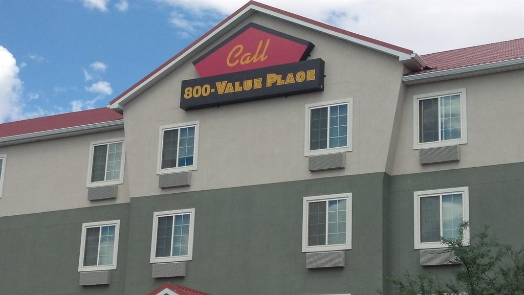 Howard Johnson Vegas / Near Nellis Afb Hotel