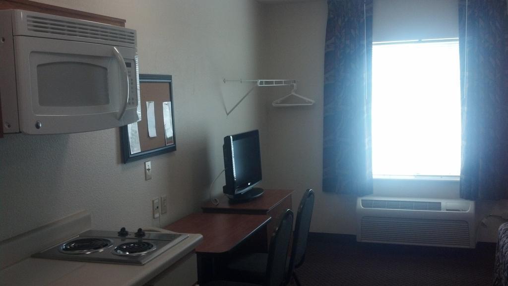 Hotel Howard Johnson Vegas / Near Nellis Afb Las Vegas