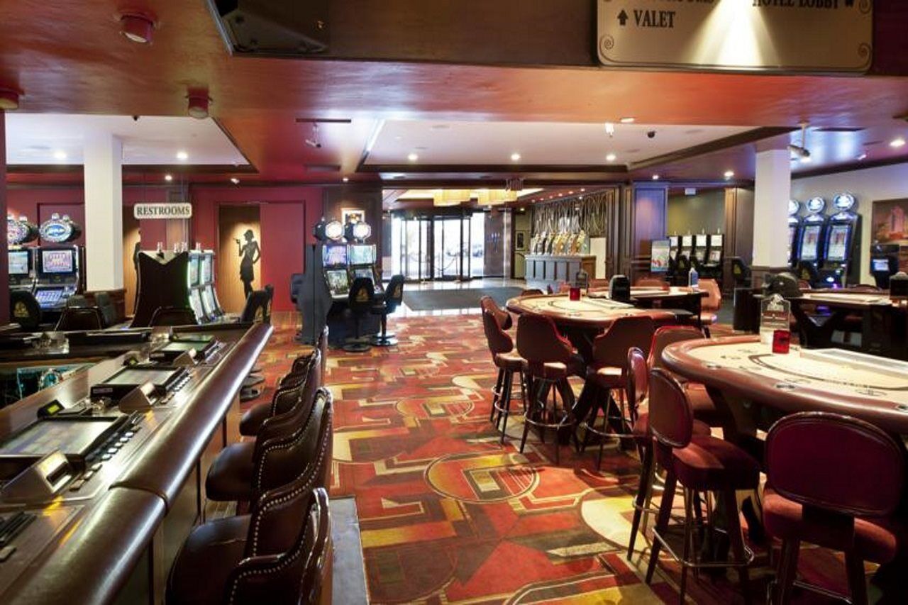 Golden Gate Casino 3*