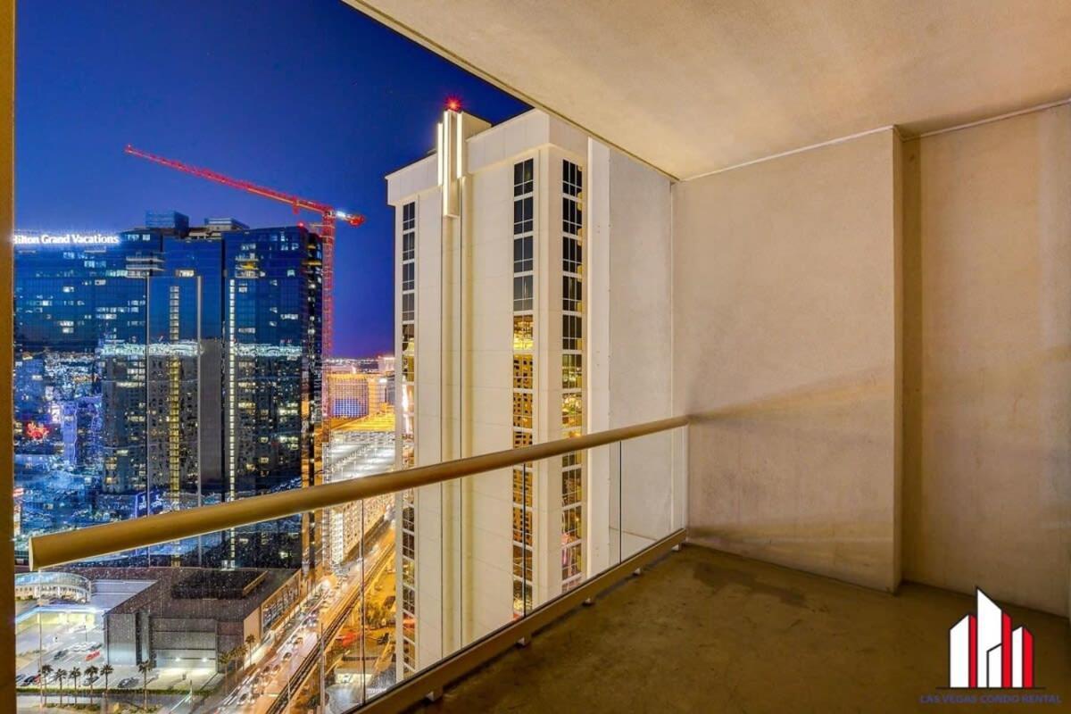 Mgm Signature-33-709 F1 Track & Strip View Balcony Holiday home