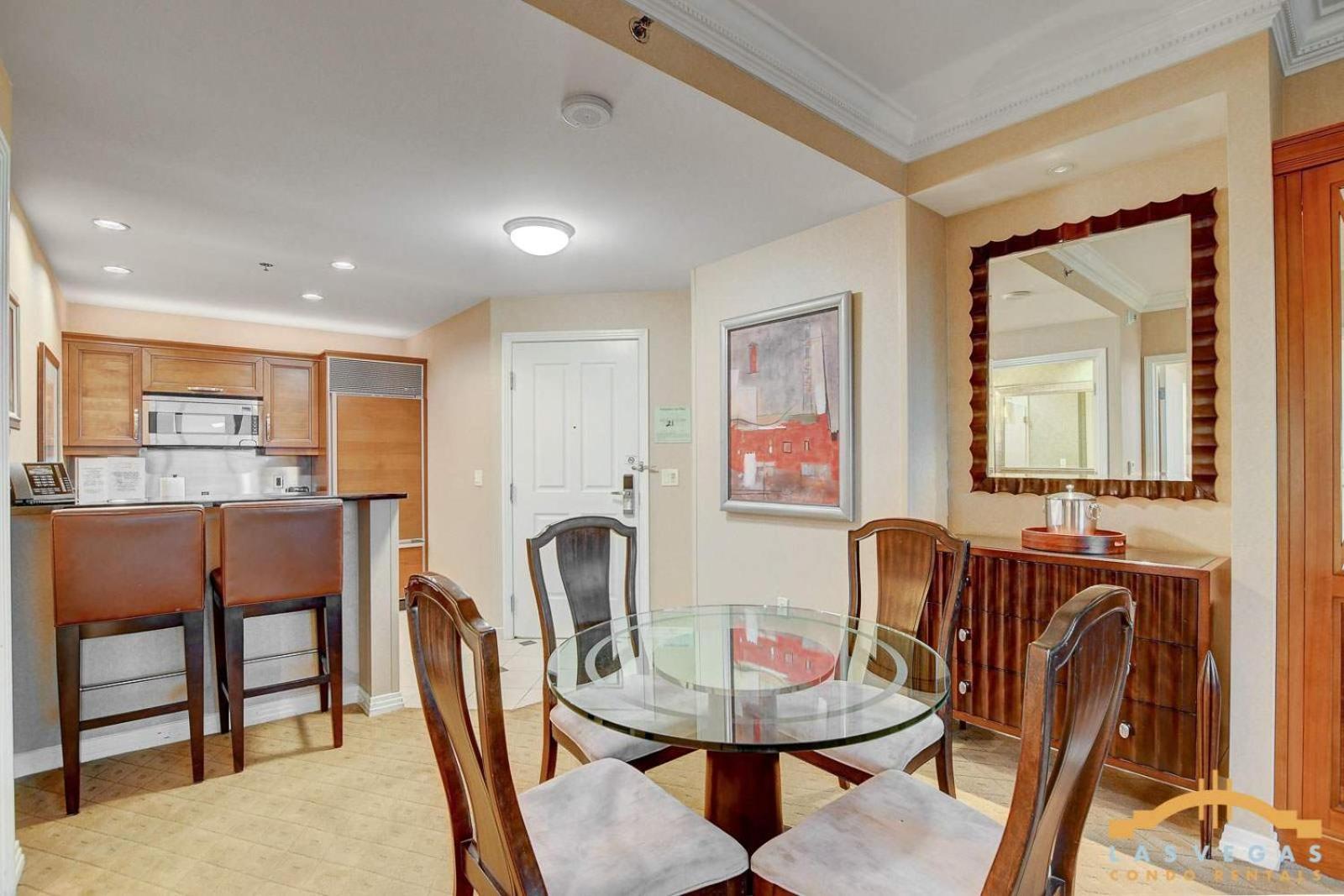 Holiday home Mgm Signature-04-714 1br 2ba Balcony