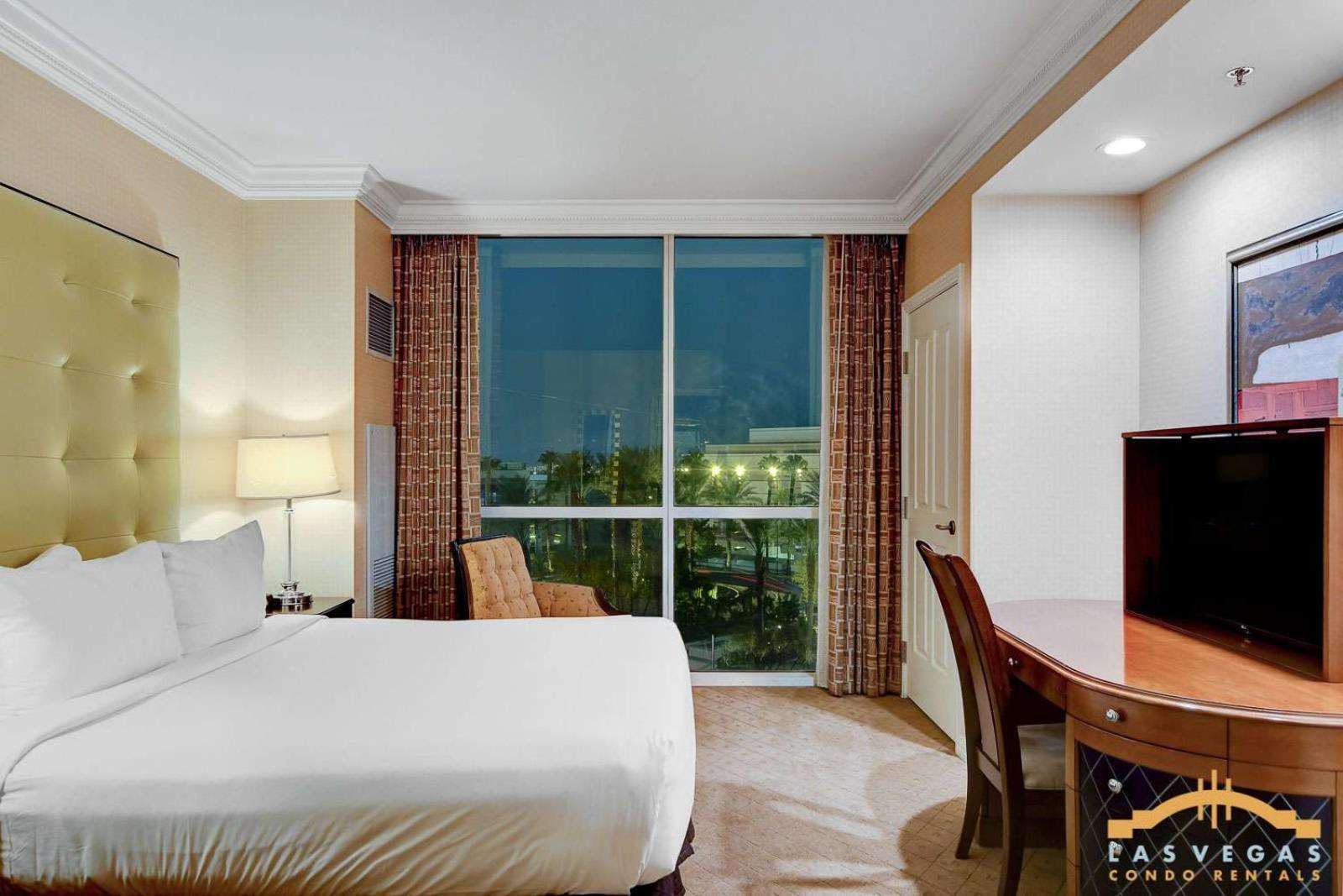 Mgm Signature-04-714 1br 2ba Balcony *
