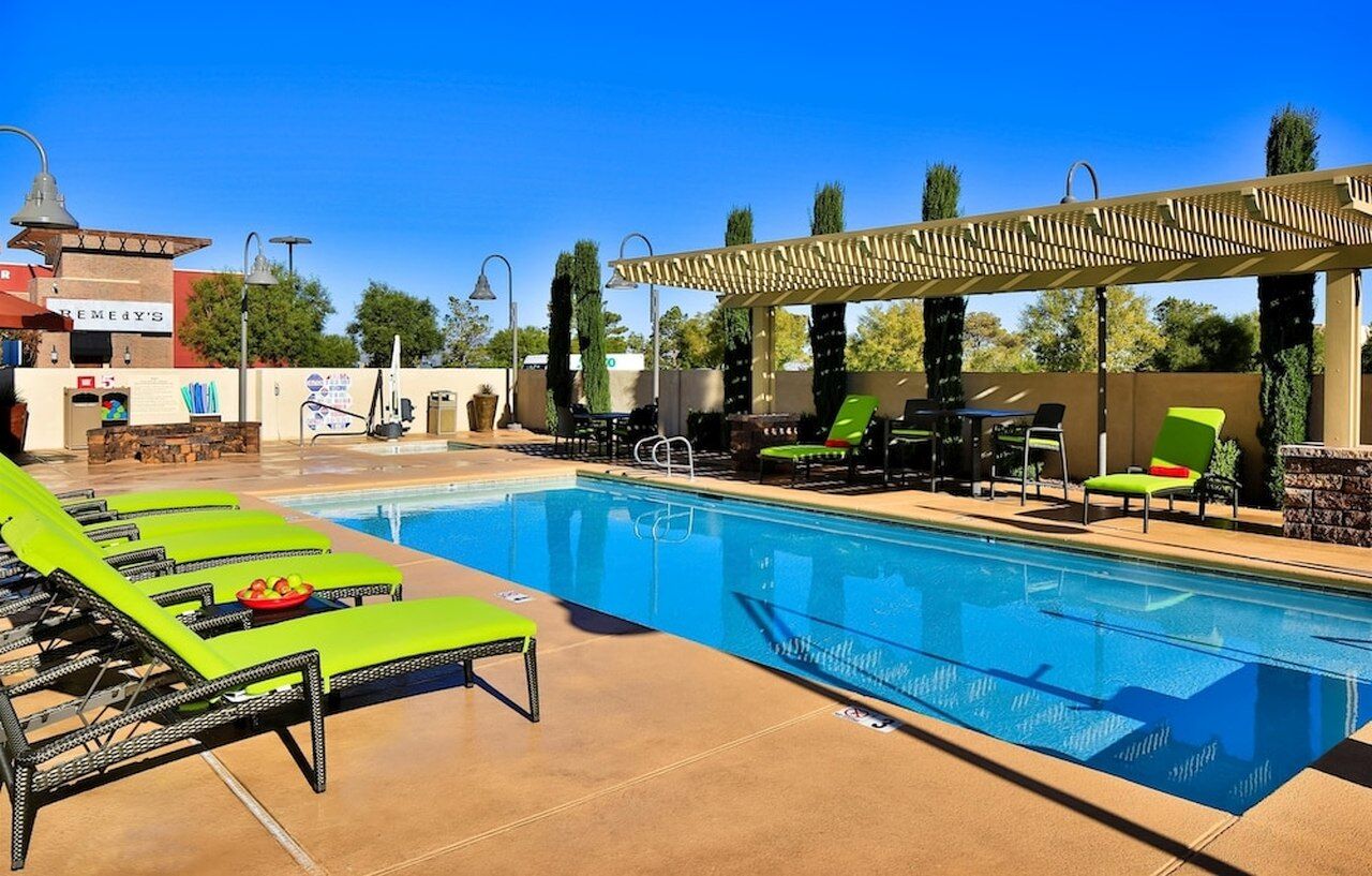 Hampton & Vegas South 3*