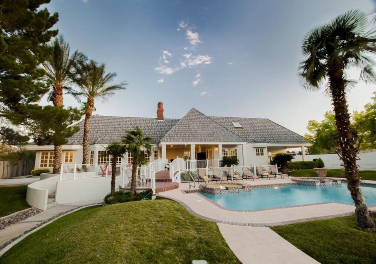 Carota - 6 Bedrooms And A Casitas Villa *