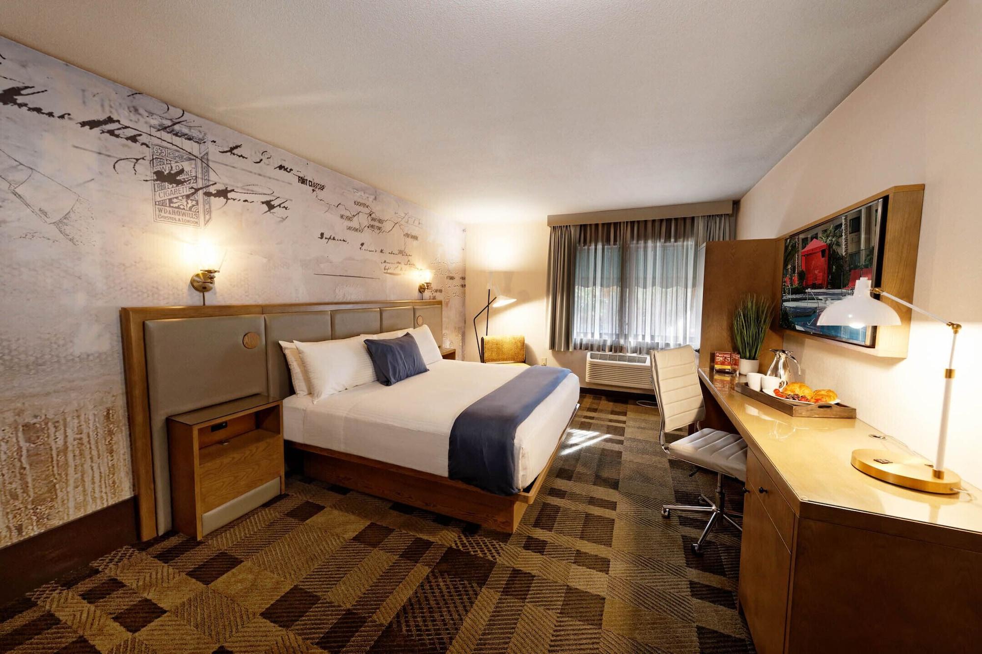 Silver Sevens & Casino Hotel 3*