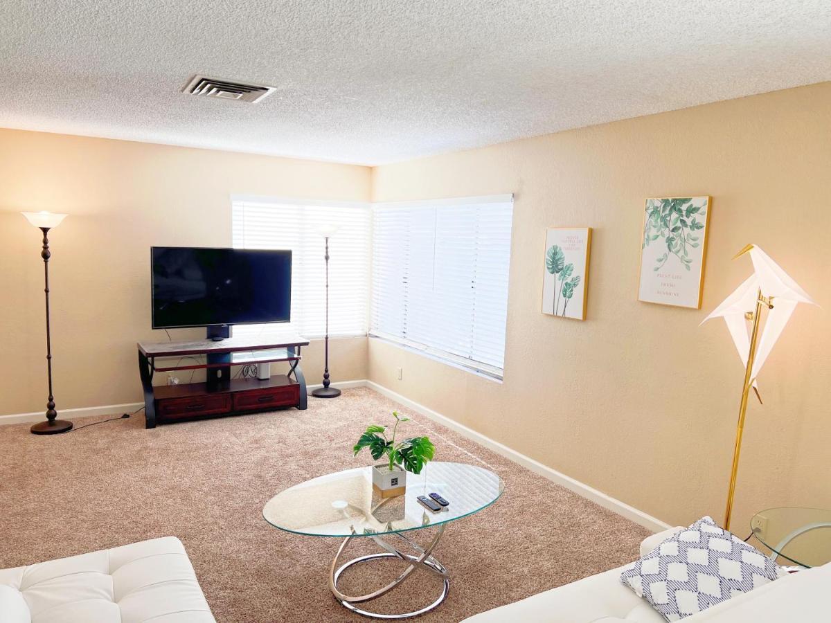 Holiday home Perfect 4 Bedroom 10 Mins To The Strip Las Vegas