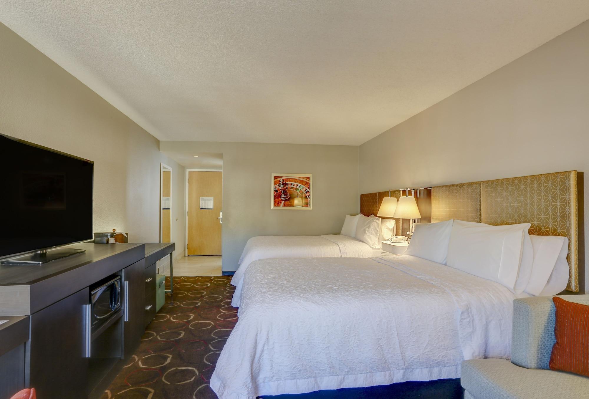 Hotel Hampton Tropicana 3*