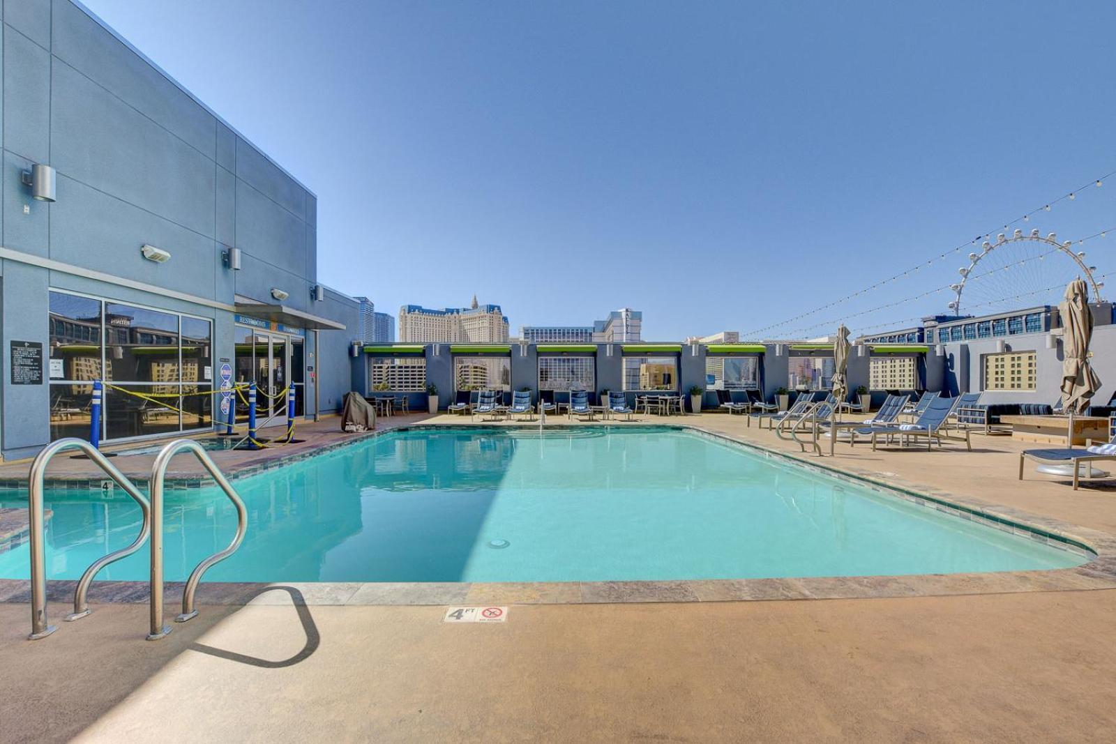 Aparthotel Royal Oasis At Platinum Hotel-strip Views Las Vegas