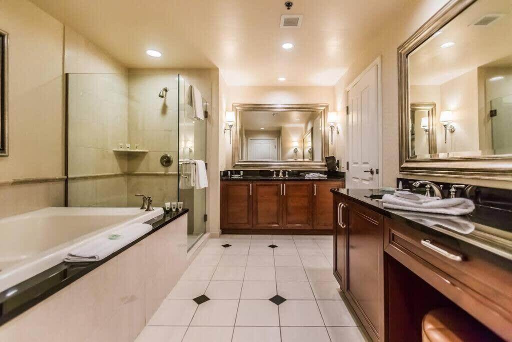 Mgm Penthouse Oversize Balcony 33714 Holiday home *
