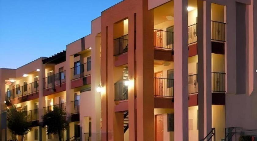 Hotel Nellis At Main Gate 2*