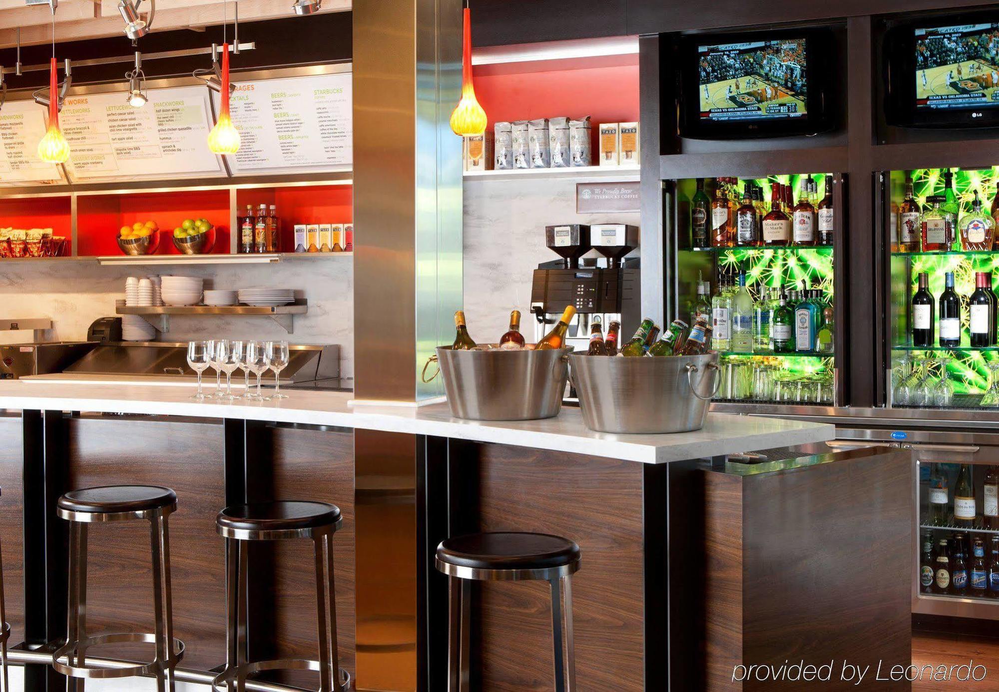 Courtyard By Marriott Convention Center