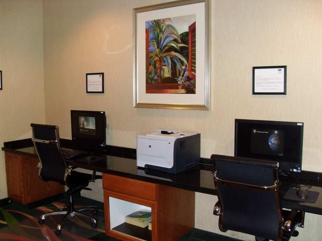 Hotel Hampton Tropicana 3*