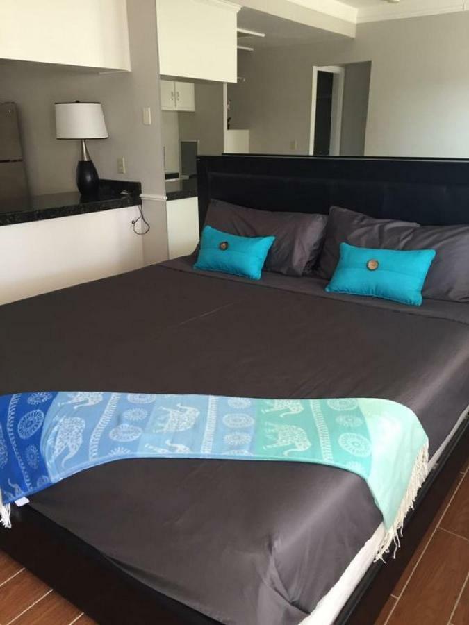 Carota - 6 Bedrooms And A Casitas Villa Las Vegas
